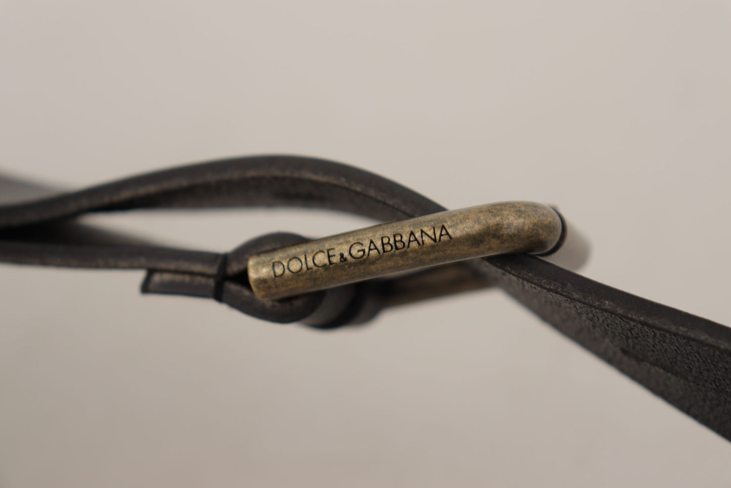 Dolce & Gabbana Schwarzer Kalbsleder-Logo-Gürtel mit Messing-Metallschnalle