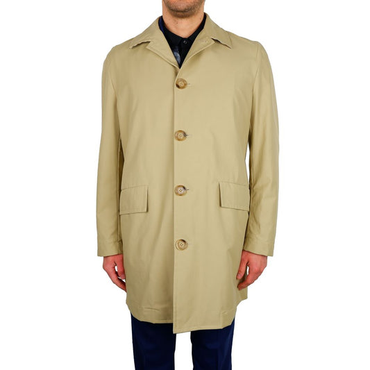 Aquascutum Eleganter beigefarbener Trenchcoat - ein Klassiker im Kleiderschrank