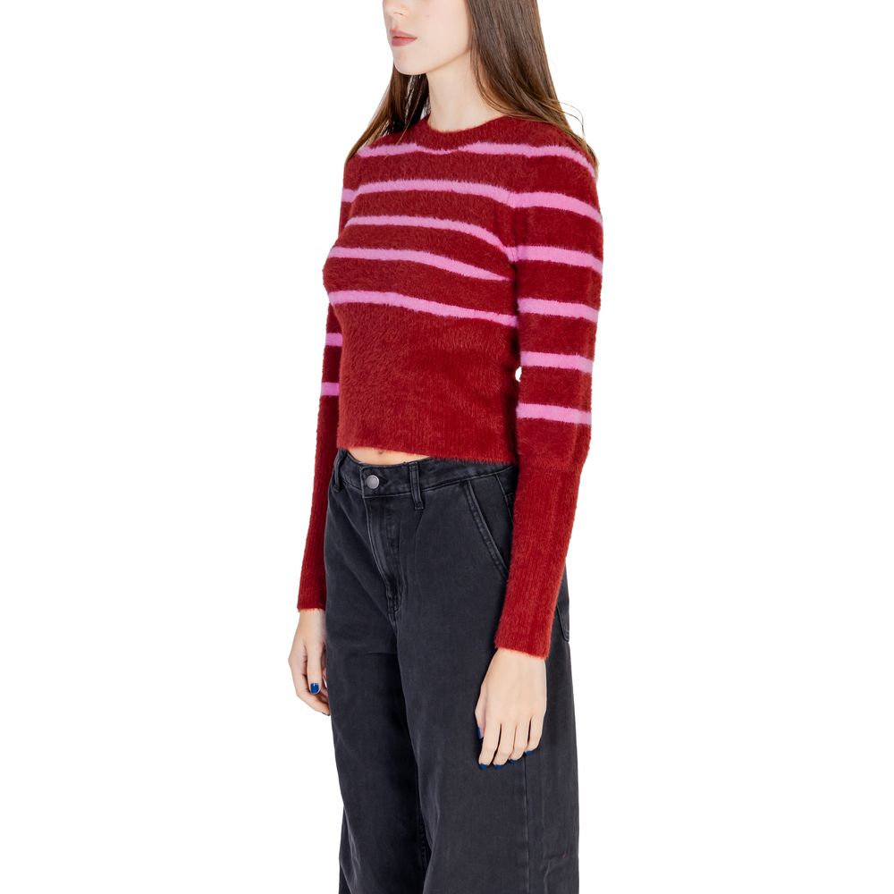 Only Roter Nylon-Pullover