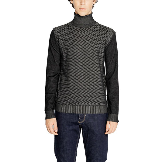 Hamaki-Ho Schwarzer Viskose-Rollkragenpullover