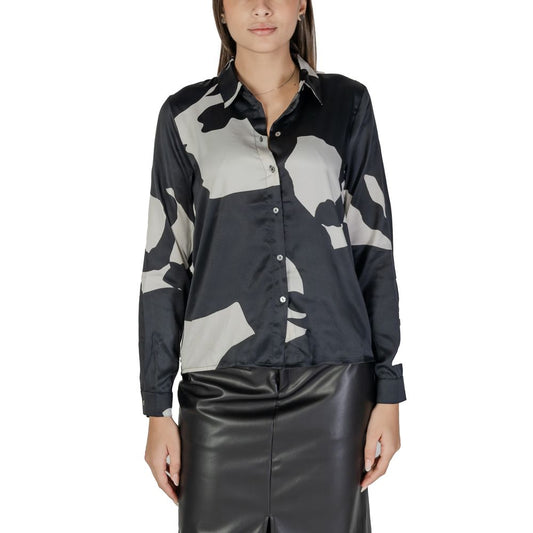 Only Schwarzes Hemd aus recyceltem Polyester