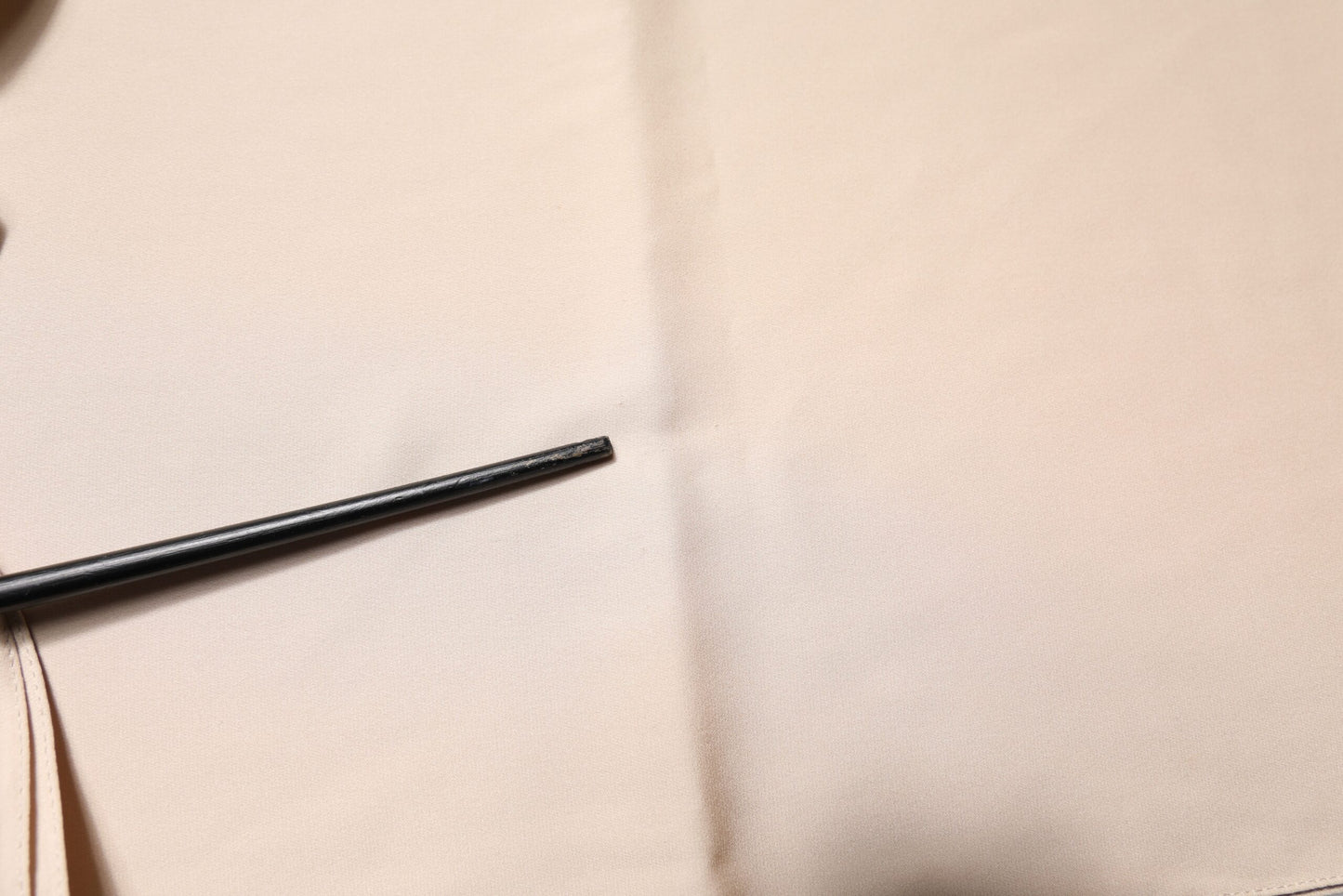 Dolce & Gabbana Beige Floraler Spitzenbesatz Seidenhalstuch