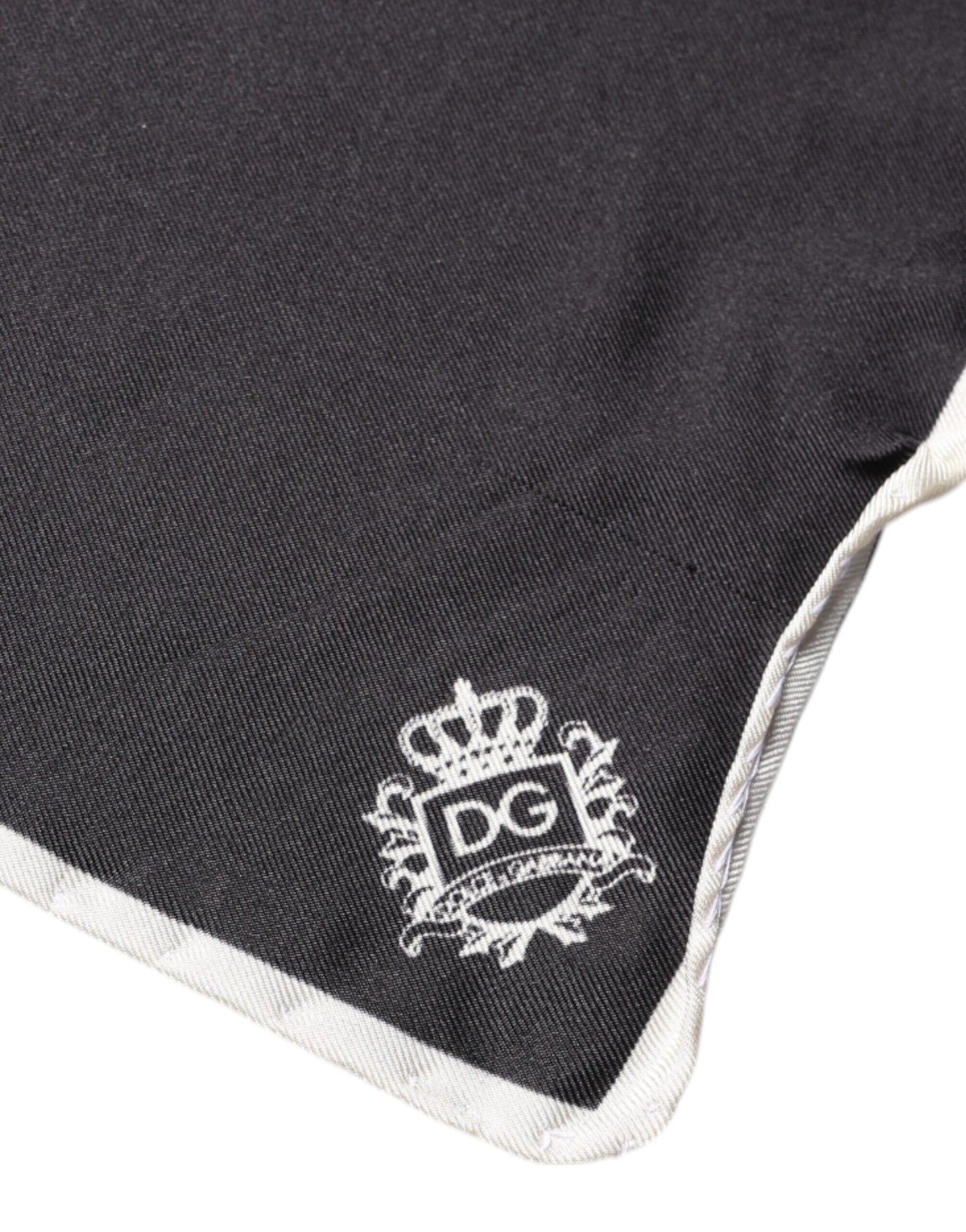 Dolce & Gabbana Schwarzer Crown Logo Quadratischer Taschentuchschal