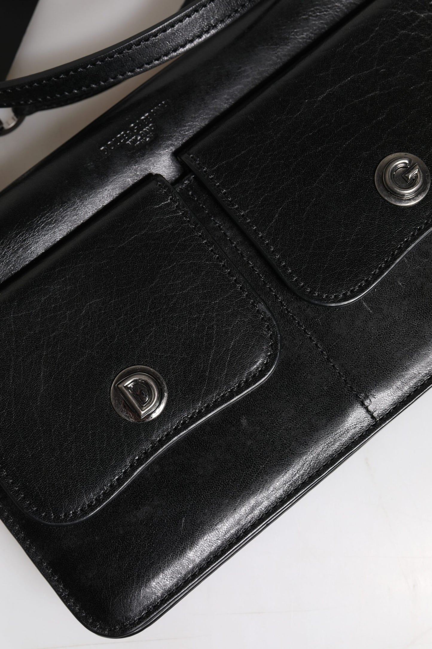 Dolce & Gabbana Schwarzes Leder Logo Geldbörse Schulter Umhängetasche