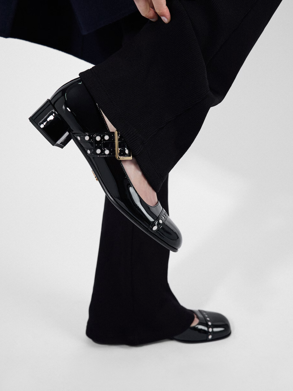 Prada Mary Jane Pumps aus schwarzem Lackleder