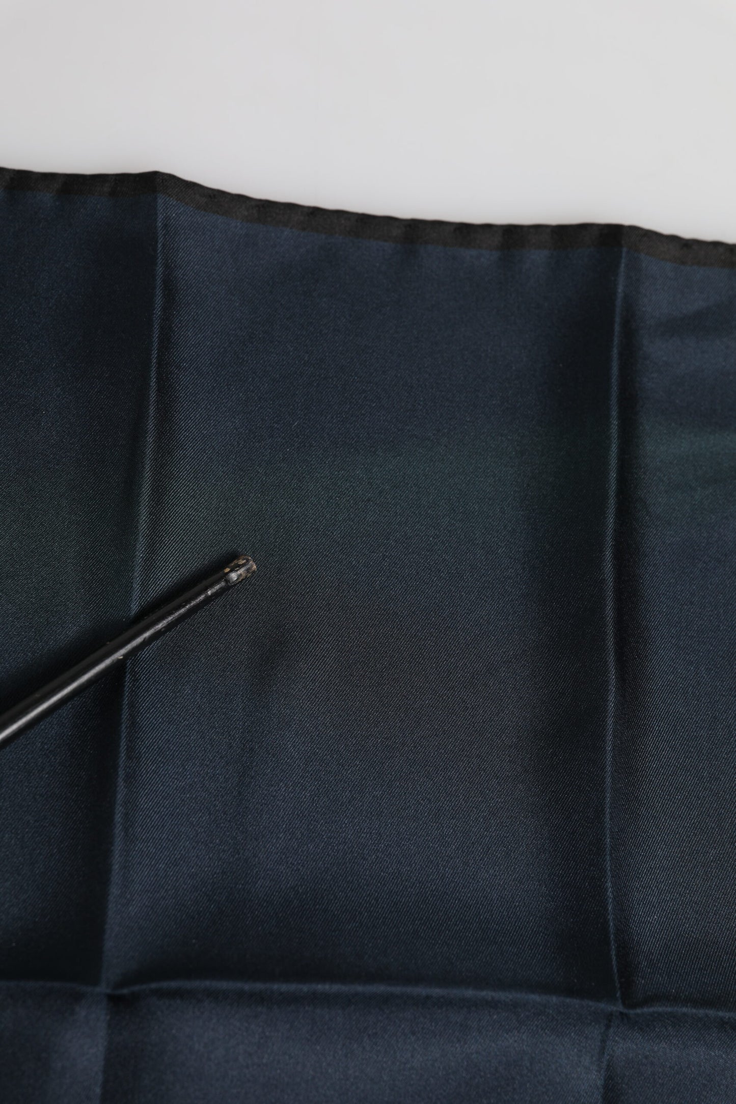 Dolce & Gabbana Blauer DG Crown Silk Square Herren Foulardschal