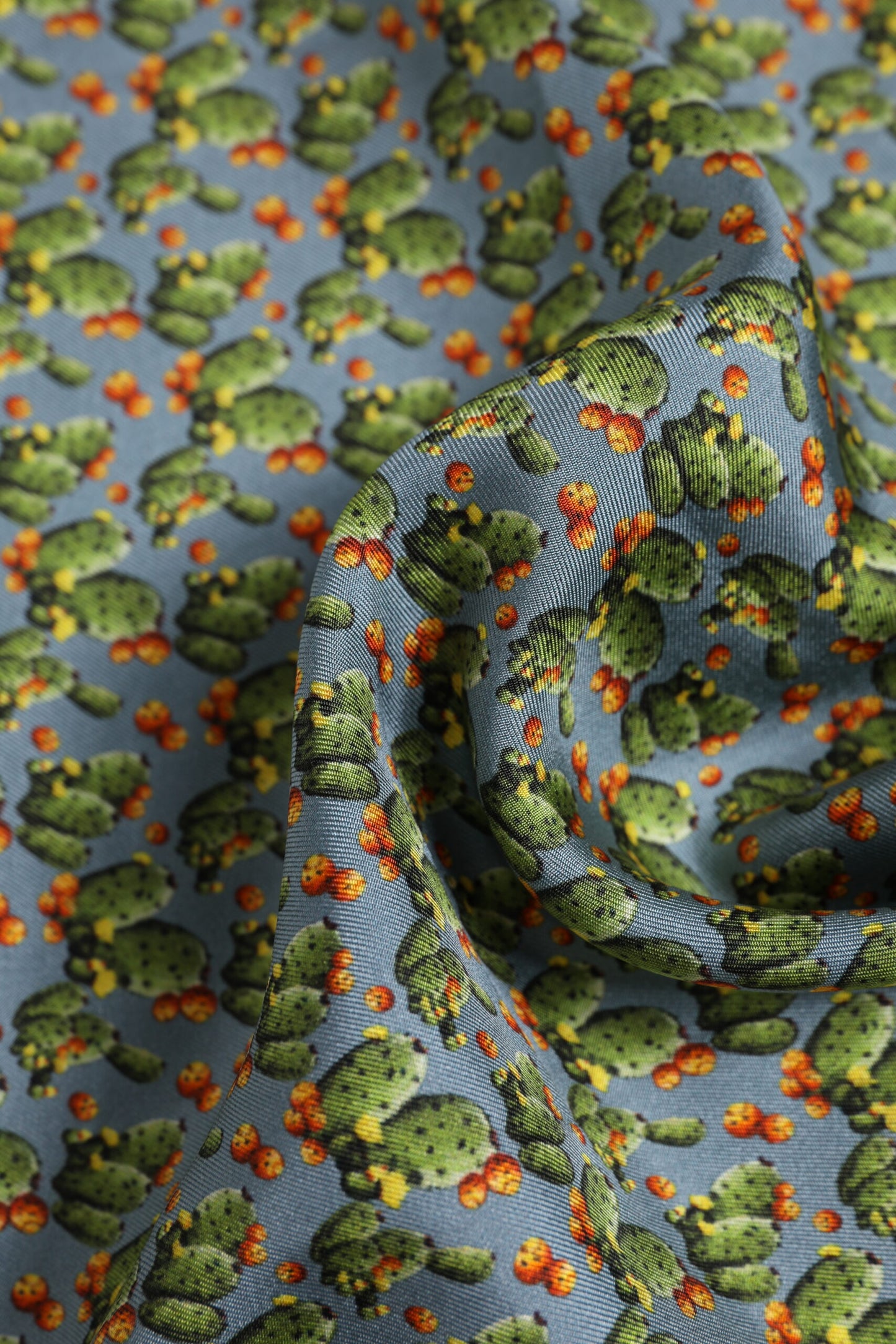 Dolce & Gabbana Graugrüner Kaktusdruck Quadratischer Foulardschal