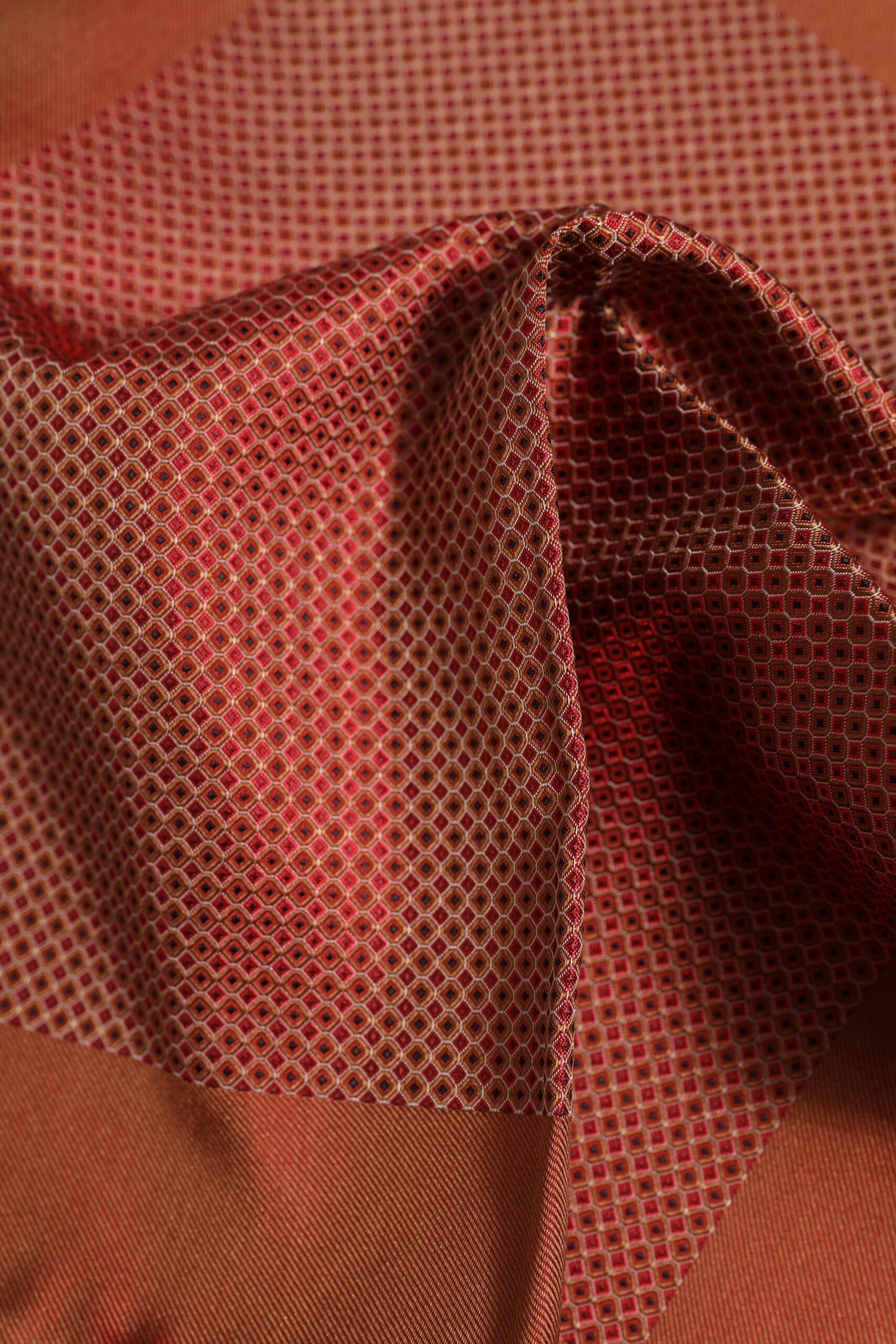 Dolce & Gabbana Orange Seide Quadrat Männer Foulard Schal