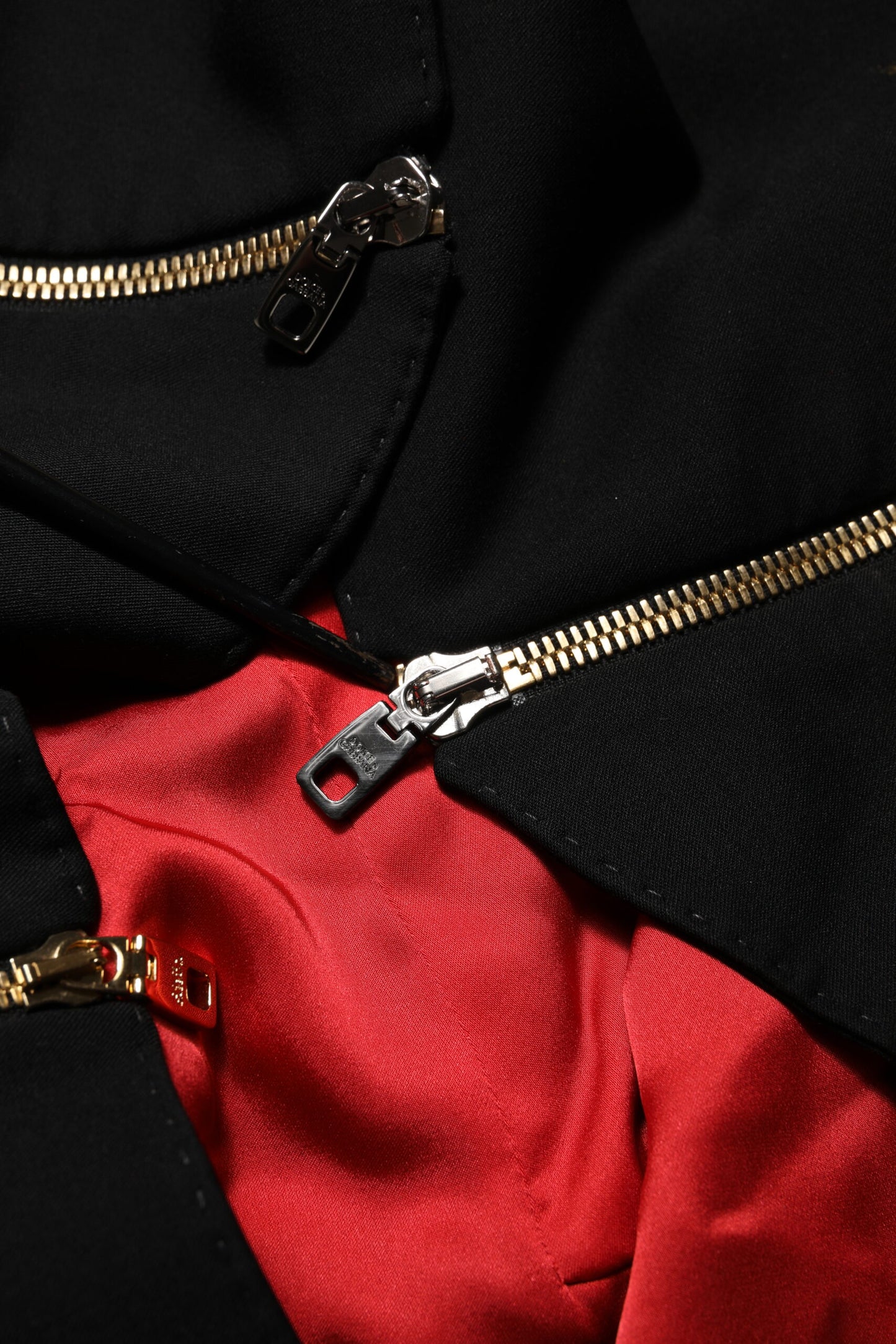 Dolce & Gabbana Schwarze Blazerjacke aus Wolle mit Reißverschluss