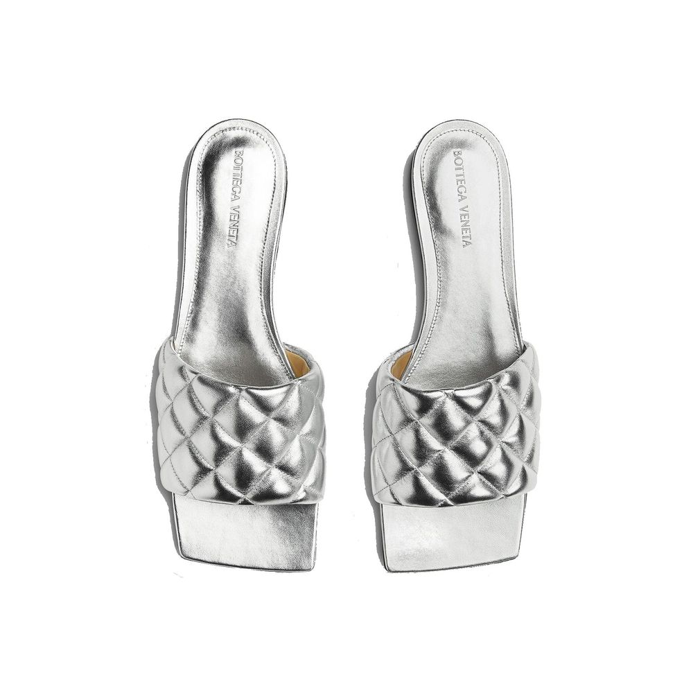 Bottega Veneta Silberne Hausschuhe aus Kalbsleder