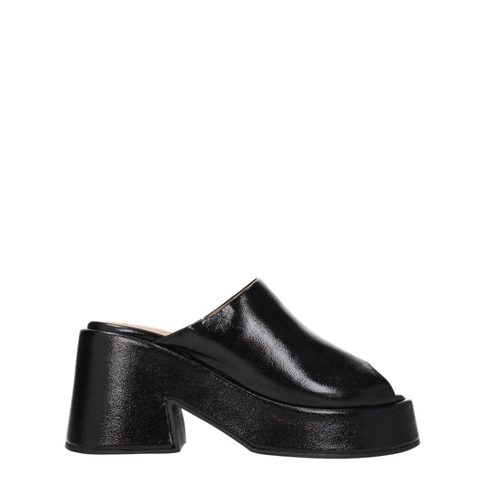 Ganni Schwarze Lederpantoffeln Sandalen