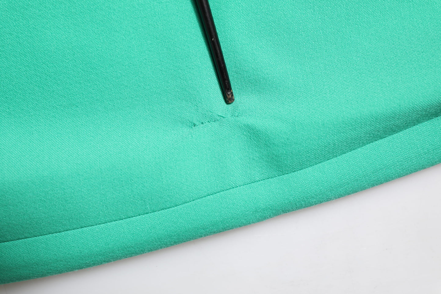 Dolce & Gabbana Grünes ärmelloses Bodycon-Minikleid in A-Linie