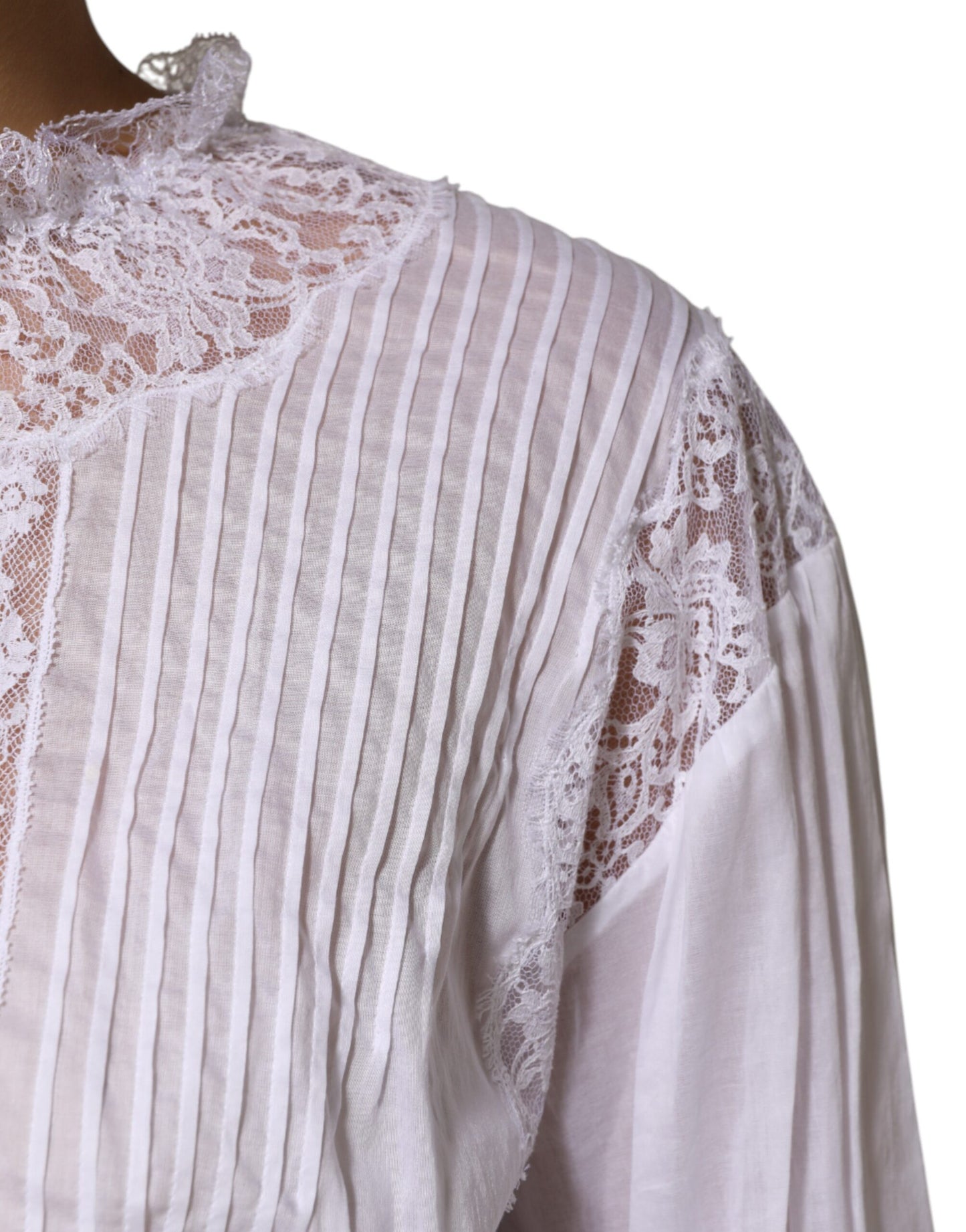 Dolce & Gabbana Weißes Baumwoll-Top mit geblümter Spitze und langen Ärmeln