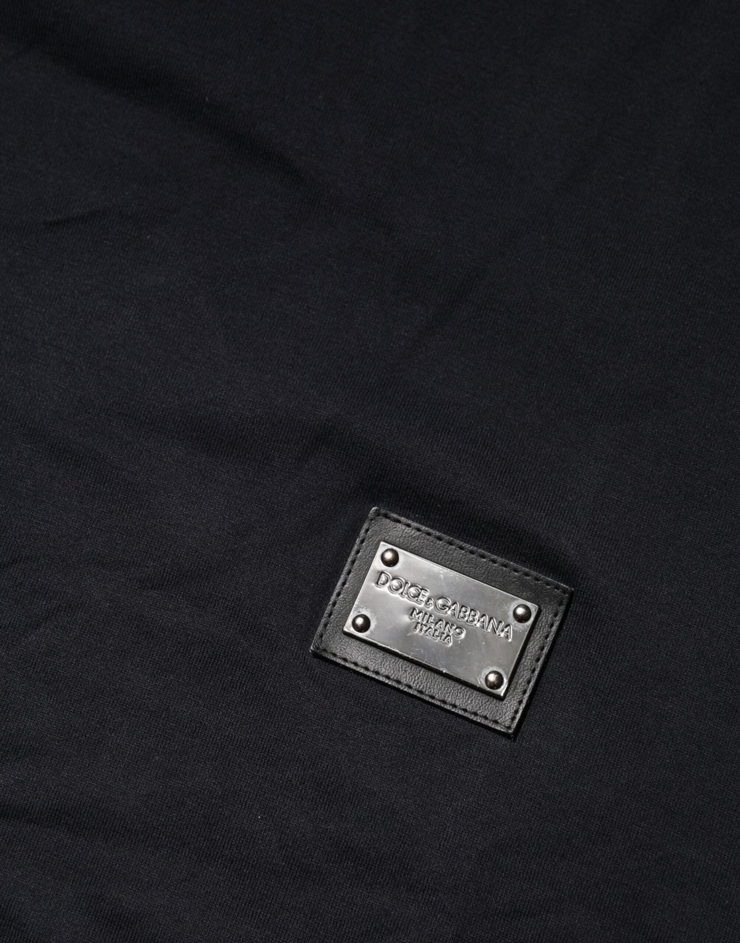 Dolce & Gabbana Dunkelblaues T-Shirt mit Logo-Plakette aus Baumwolle mit Rundhalsausschnitt