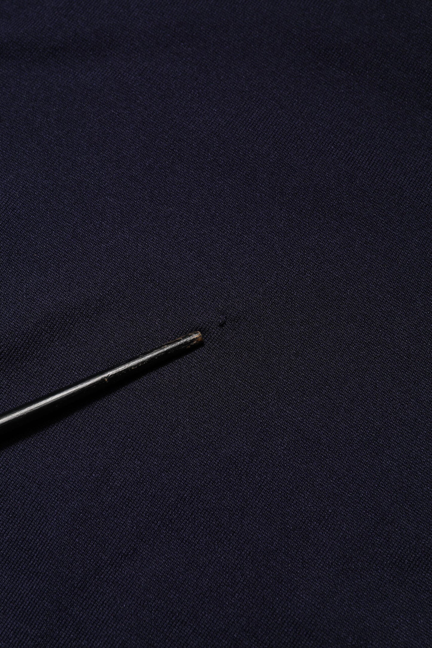 Dolce & Gabbana Dunkelblaues Seiden-T-Shirt mit Rundhalsausschnitt und kurzen Ärmeln