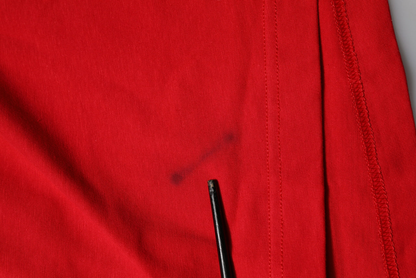 Dolce & Gabbana Rotes Baumwoll-T-Shirt mit kurzen Ärmeln und Rundhalsausschnitt