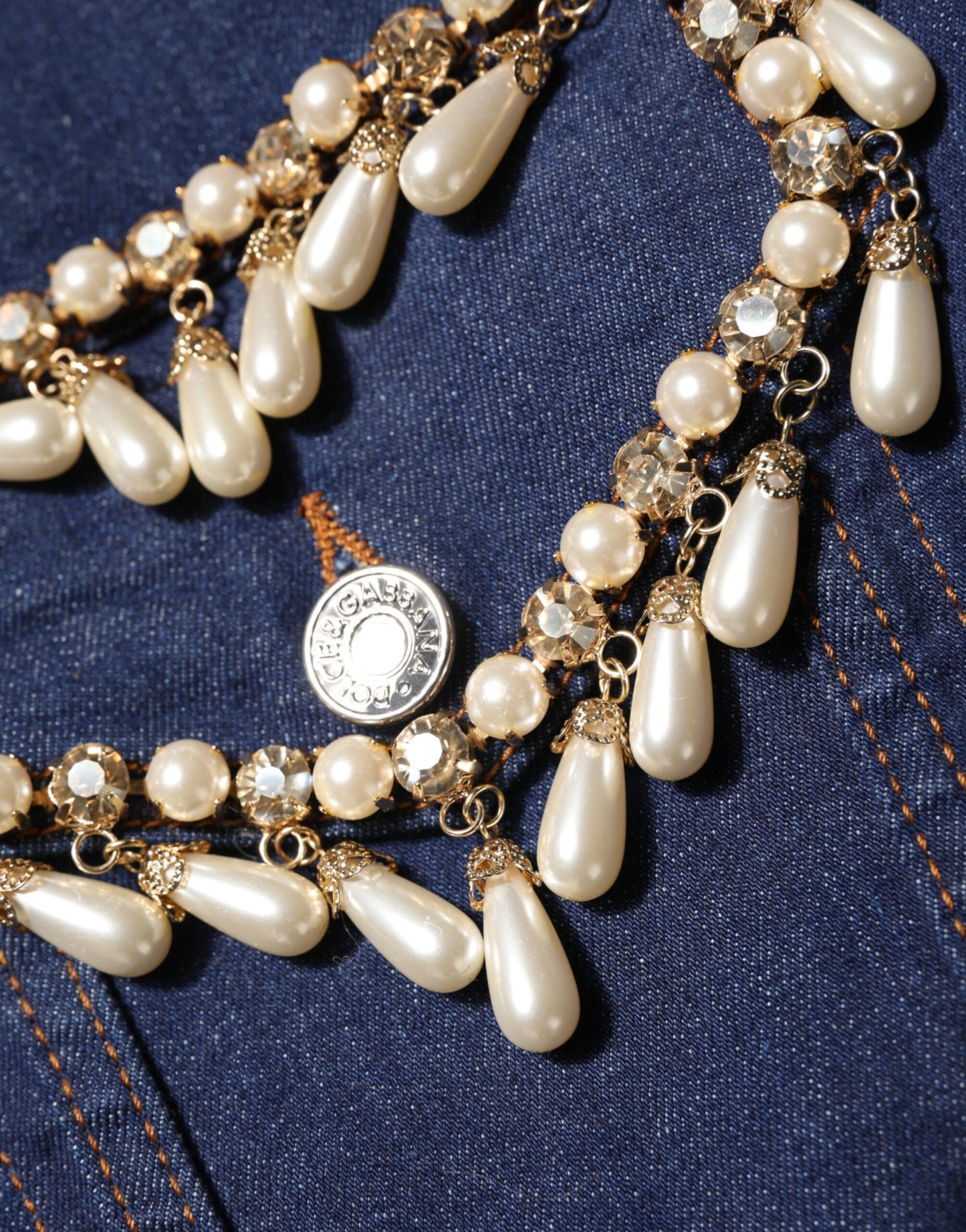 Dolce & Gabbana Blaue Baumwoll-Denim-Jacke mit Kristallverzierung