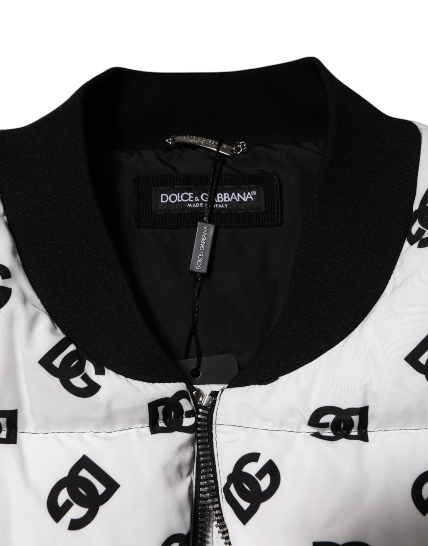 Dolce & Gabbana Weiße DG Monogram Steppjacke mit durchgehendem Reißverschluss