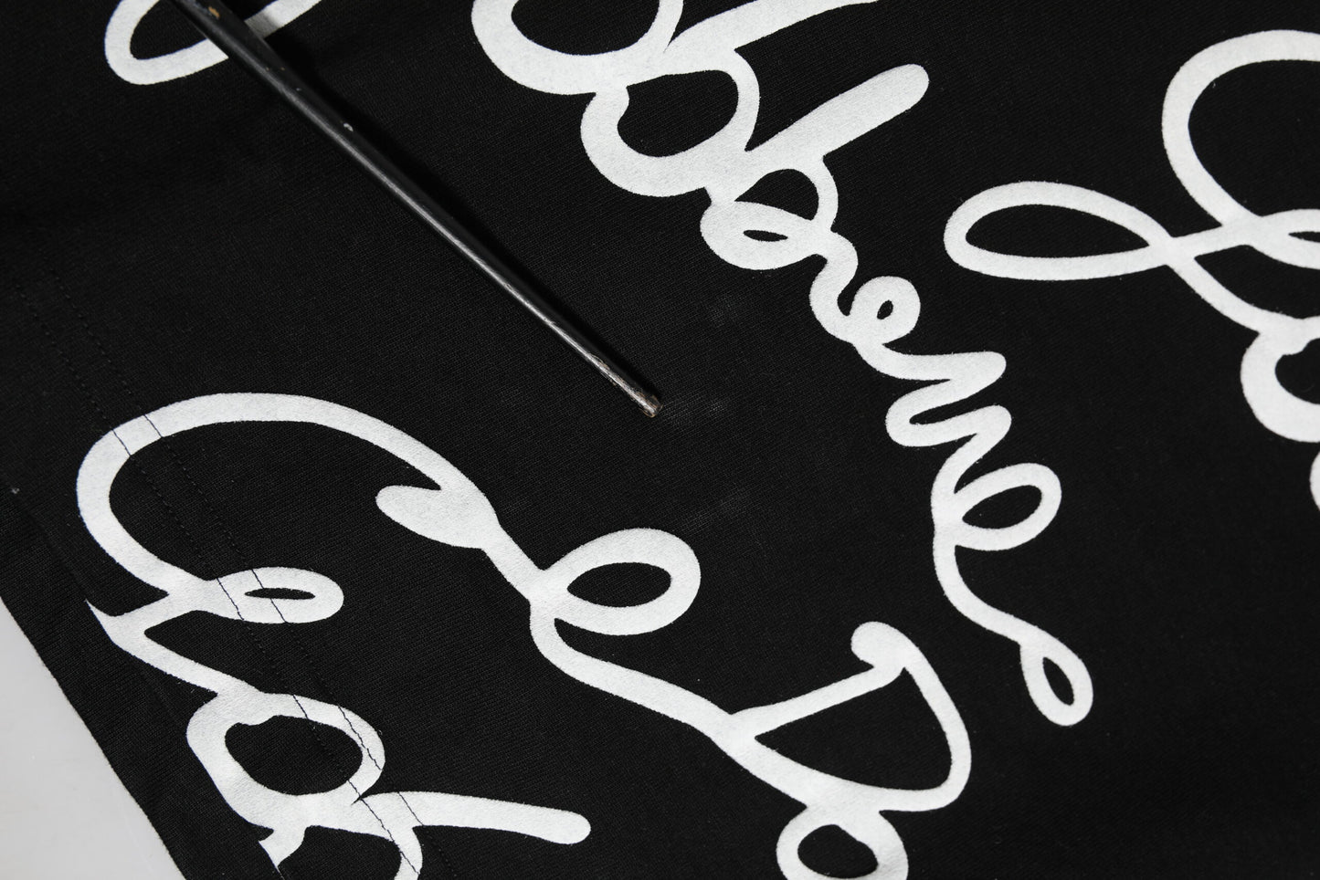 Dolce & Gabbana Schwarzes T-Shirt mit Rundhalsausschnitt und Logodruck aus Baumwolle