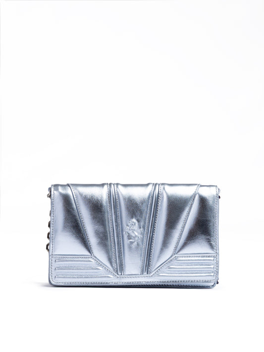 Ferrari Metalltasche aus hellblauem GT-Lackleder mit Kette