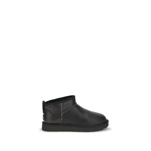 UGG Klassische Ultra Mini-Stiefeletten