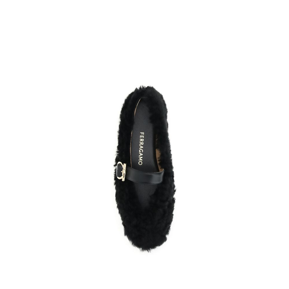 Ferragamo Gancini-beschmückte Ballerinas